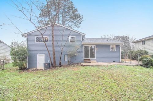 5170 Flemish Ct, Atlanta GA  30349-5210 exterior