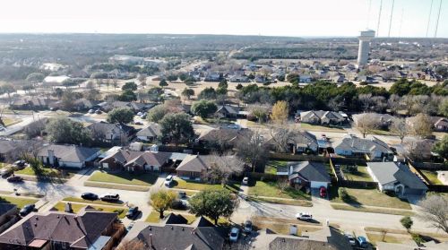 717 Lemons St, Cedar Hill TX 75104-7933 exterior