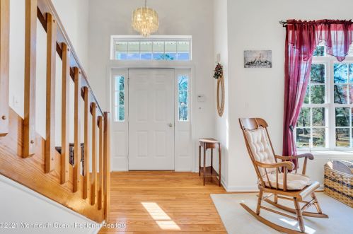 6 Green Tree Dr, Jackson Twp, NJ 08527-4757