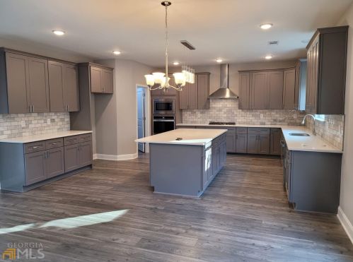 2061 Evergreen Dr, Conyers, GA 30013-6492