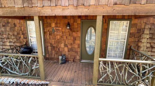 1026 Satterfield Rd, Cleveland, GA 30528-3146