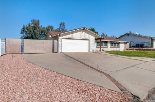 4679 Villa Woods Dr, Riverside, CA 92509-7104