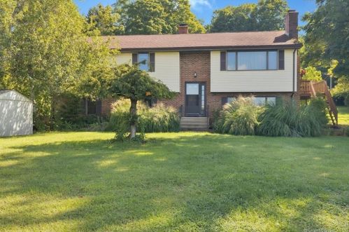 97 End Ave, Durham, CT 06422-2915