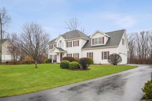 7 Orchard View Ln, East Hampton, CT 06424-6103