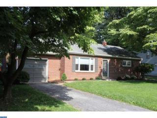 1419 Gln Moore Cir, Lancaster PA  17601-4030 exterior