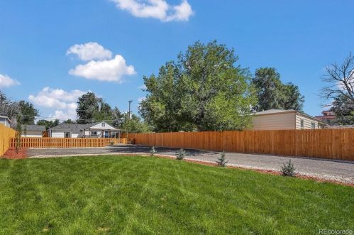 2072 Emporia St, Denver CO  80010-1102 exterior