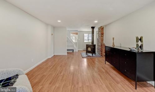47 Ribsam St, Trenton NJ  08619-3627 exterior