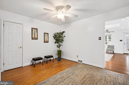 236 Memorial Ave, Haddonfield NJ 08033-2952 exterior