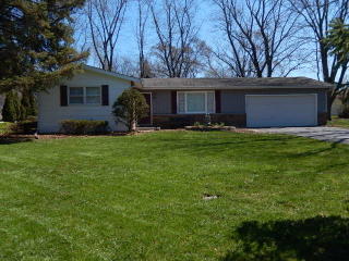 1317 Magnolia Ave, Gurnee, IL 60031-5451