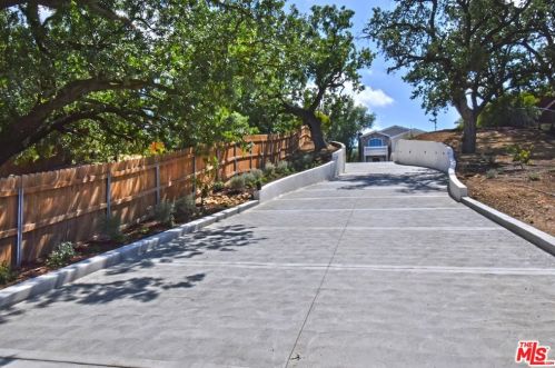 28236 Driver Ave, Calabasas, CA 91301-2612