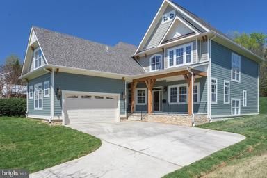 6608 Mulroy St, Mc Lean, VA 22101-5518