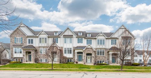 289 Sype Dr, Carol Stream, IL 60188-3312