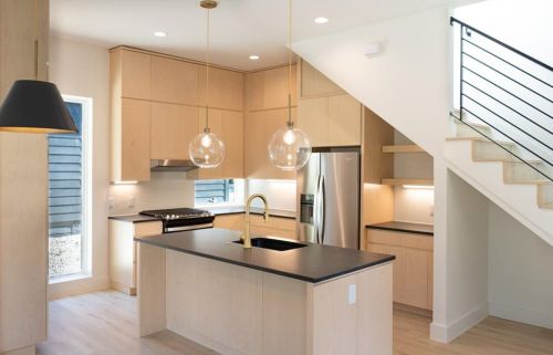 1800 Crown Dr, Austin, TX 78745-1711