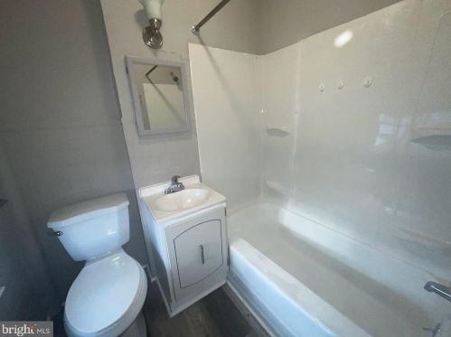 3039 Mount Ephraim Ave, Camden NJ  08104-3217 exterior