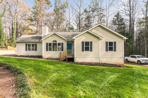184 Ivy Trace Blvd, Newnan, GA 30265-2294