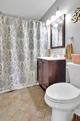 9434 Farmer Dr, Hammond IN  46322-2957 exterior