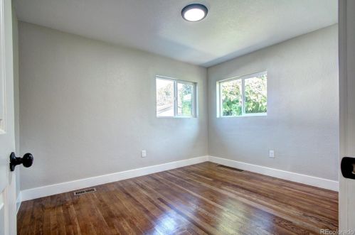 2811 Cook St, Denver CO  80205-5012 exterior