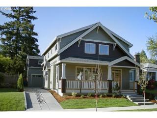2116 Rosa Parks Way, Portland, OR 97211-5349