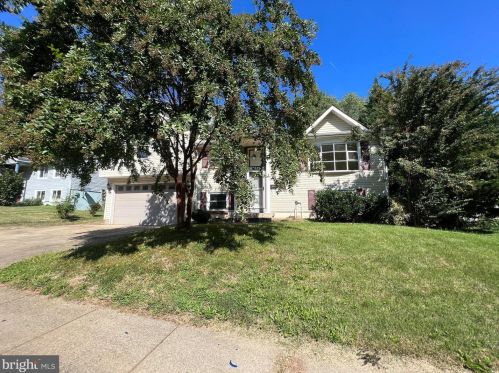 4635 Evansdale Rd, Woodbridge, VA 22193-2630