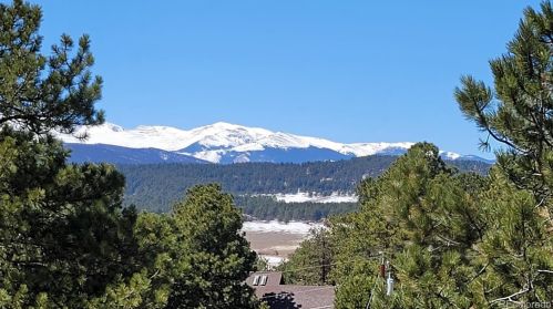 7543 Gartner Rd, Lakewood, CO 80439