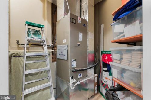 104 Cliff Ave, Lancaster PA  17602-4700 exterior