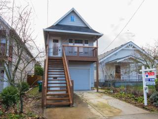 7732 Ramona St, Portland, OR 97206-5865