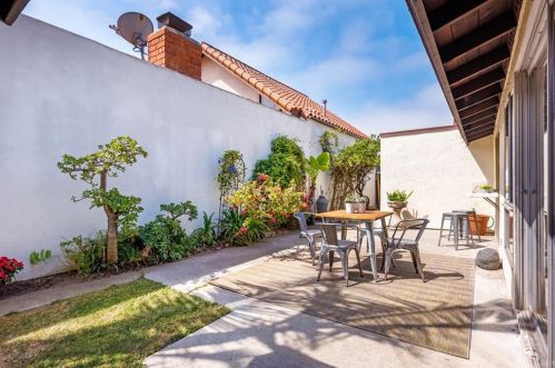 491 Galleon Way, Seal Beach, CA 90740-5937