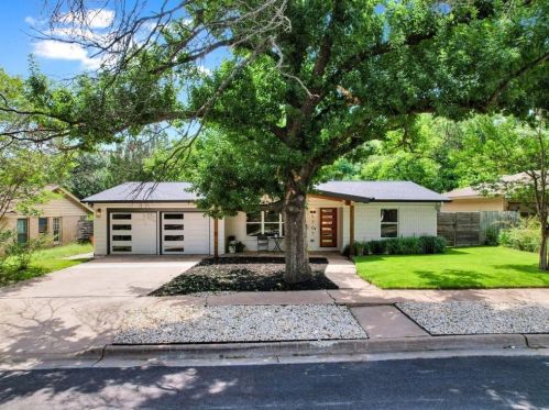 5707 Fairlane Dr, Austin TX  78757-4412 exterior