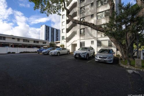 1710 Punahou St, Honolulu HI  96822-3370 exterior