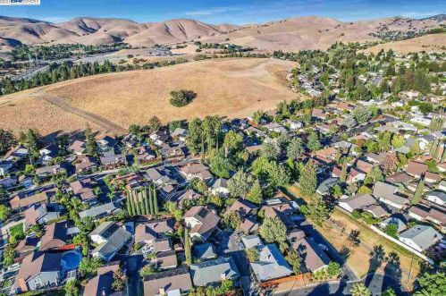 5442 Agostino Ct, Concord CA  94521-2421 exterior