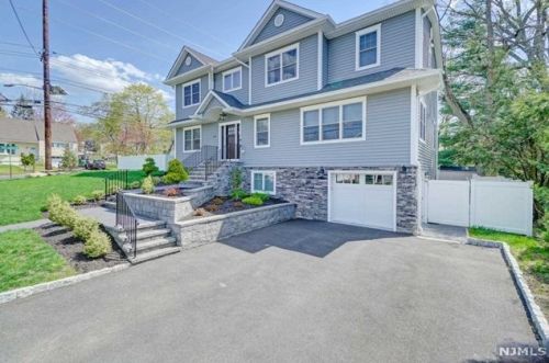 370 Vomel Dr, N Milford, NJ 07646-2436