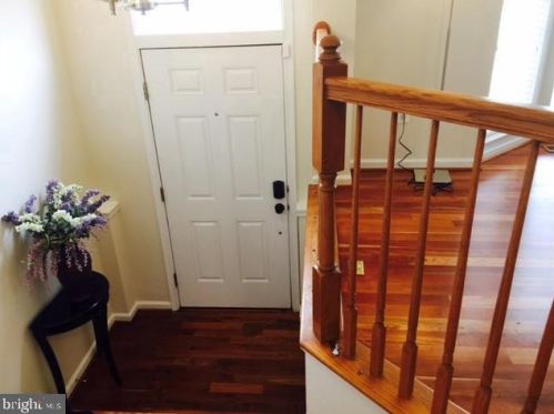 1541 Grosbeak Ct, Woodbridge, VA 22191-5522