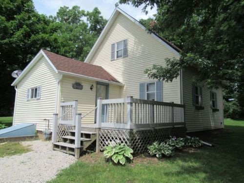 420 Mill Rd, Sheffield, IL 61361-9136