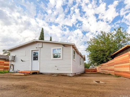 7664 Fern, Riverside CA  92504-4427 exterior