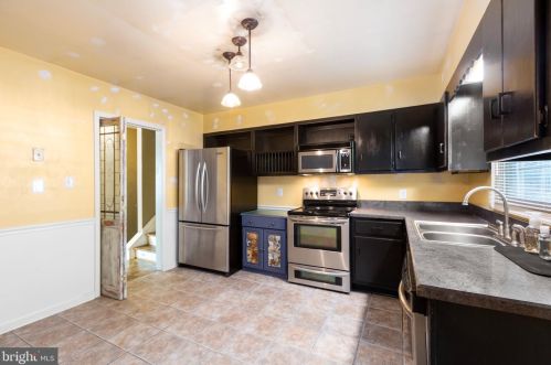 29 Briarwood Dr, Fredericksburg, VA 22405-2825