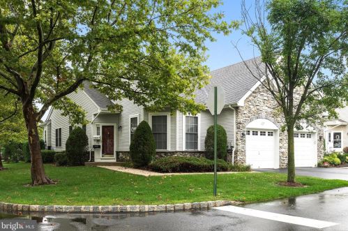 117 Meadowlark Dr, Trenton NJ  08690-3547 exterior