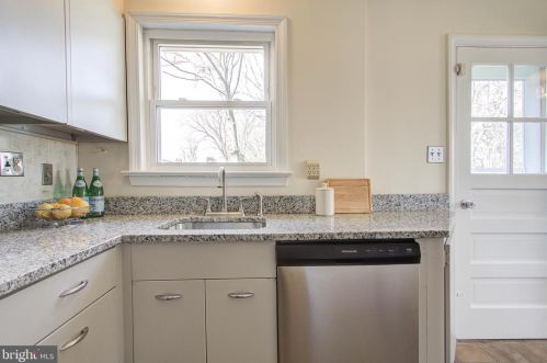 10002 Portland Pl, Silver Spring MD 20901-2116 exterior