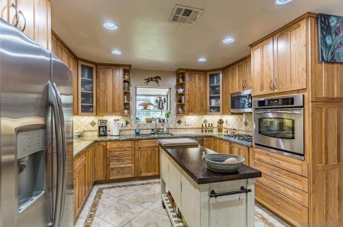 13467 Julian Ave, Lakeside, CA 92040-4409