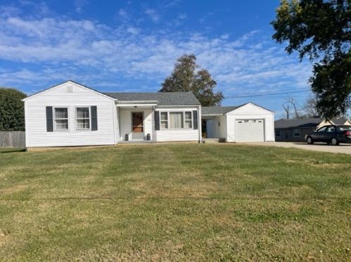 202 Woodlawn Ave, Aurora, IN 47001-1647