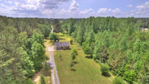 42 Appaloosa Ct, Taylorsville, GA 30178-1443