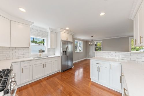 1645 Evergreen Ave, Arlington Hts IL  60004-3806 exterior