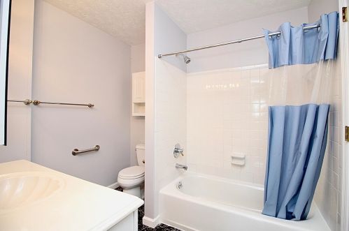 508 Halifax Cir, Cincinnati OH 45244-1866 exterior