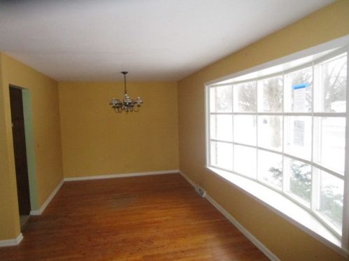 312 Gartner Rd, Naperville, IL 60540-7515