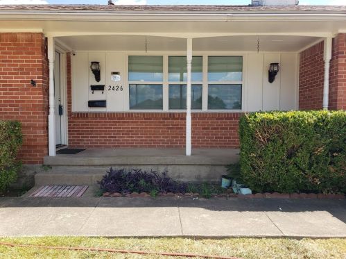 2426 Cardinal Ln, Garland TX  75042-8006 exterior