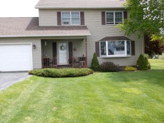 33 Cobble Hill Mdws, Barre VT  05641-5532 exterior