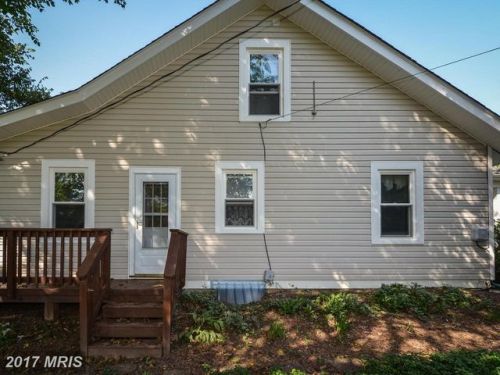 200 K St, Purcellville, VA 20132-3242