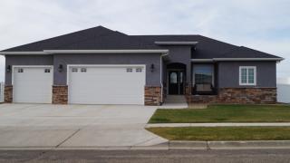 1300 Golden Eagle Ln, Bismarck, ND 58503-8854
