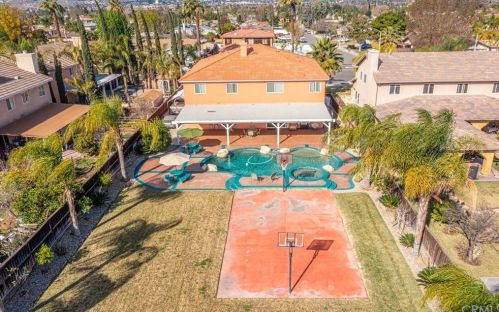 11440 Arizona Ave, Riverside CA  92503-8811 exterior