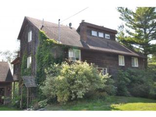 1272 Williams Hl Rd, Richmond VT  05477 exterior