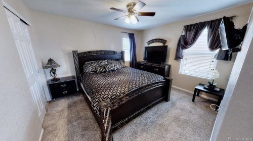 166 Kewaunee Way, Aurora CO 80016-4327 exterior